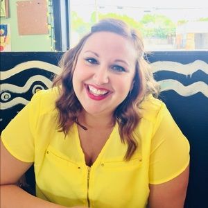 Meet your Posher, Christina